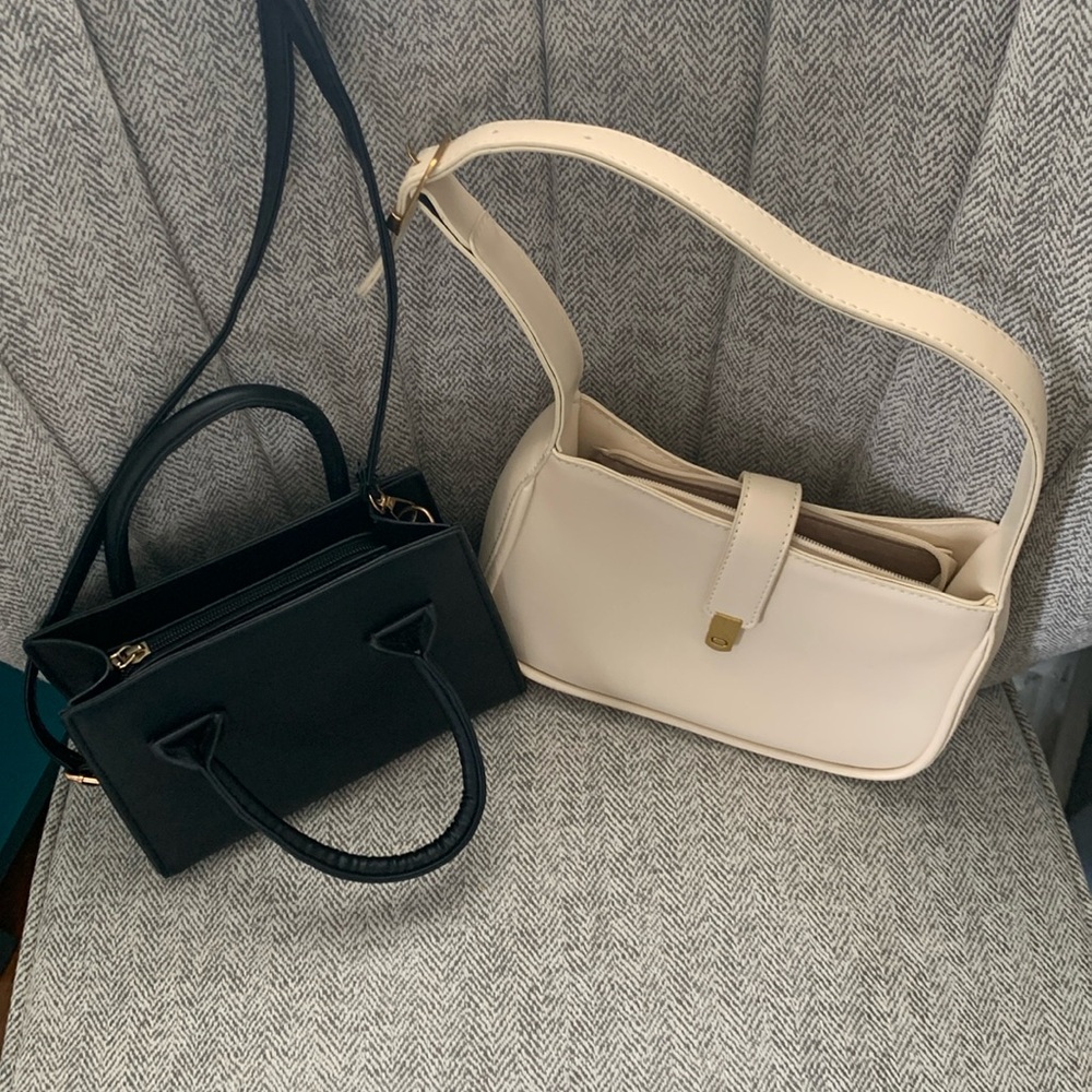 Unbranded purse bundle